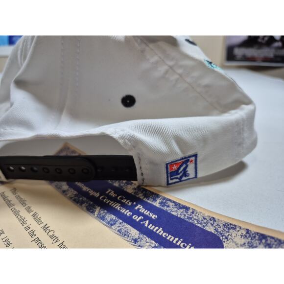 Vintage 1996 Kentucky Wildcats The Game SnapBack Hat Signed Walter Mccarty Coa - Picture 4 of 6